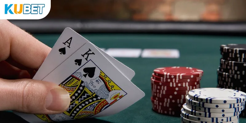 Vài thuật ngữ thường dùng trò chơi Poker KUBET